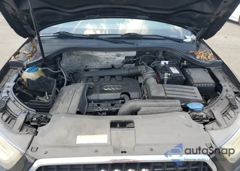 2015 Audi Q3 Premium Plus z USA, uszkodzony, nr VIN WA1BFCFS4FR001197